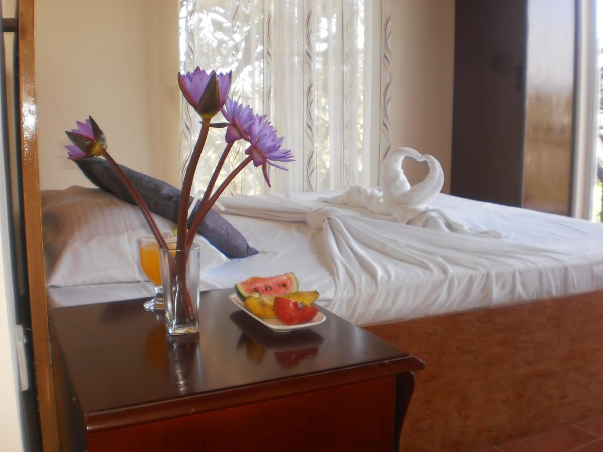 Witherspoon Lodge Kandy Bagian luar foto